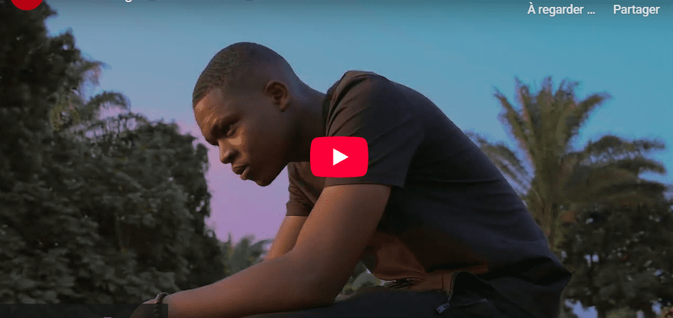 capture de Ben MBAYO. Avec son clip Kolela Nangai